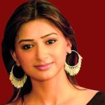 Gauri Pradhan Tejwani1