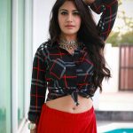Surbhi Chandna (2)