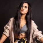 Nikhita Gandhi 3